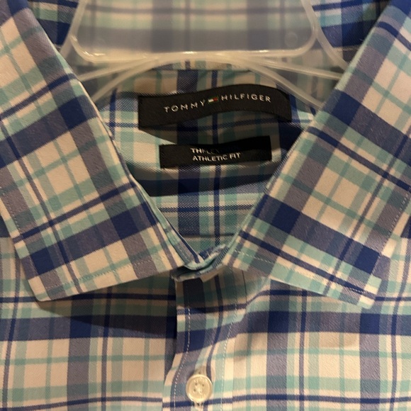 BOGO Tommy Hilfiger Button-Up Shirt L - Picture 4 of 7
